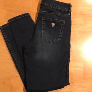Sz 28 High waisted Guess skinny jeans